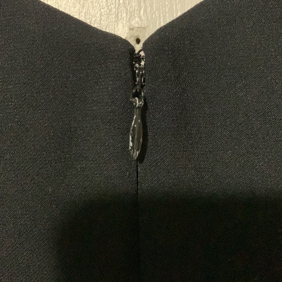 Liz Claiborne sleeveless black dress with optional slits with zippers both sides - Picture 10 of 13